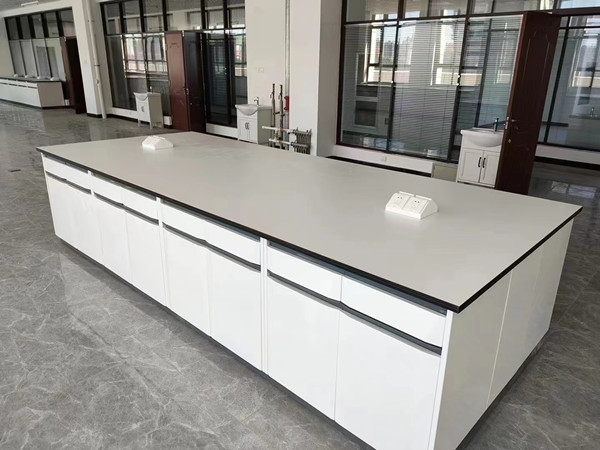 鋼木中央實(shí)驗(yàn)臺(tái)定制