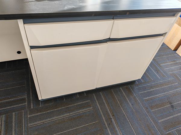 實(shí)驗(yàn)室全鋼室驗(yàn)臺(tái)廠家